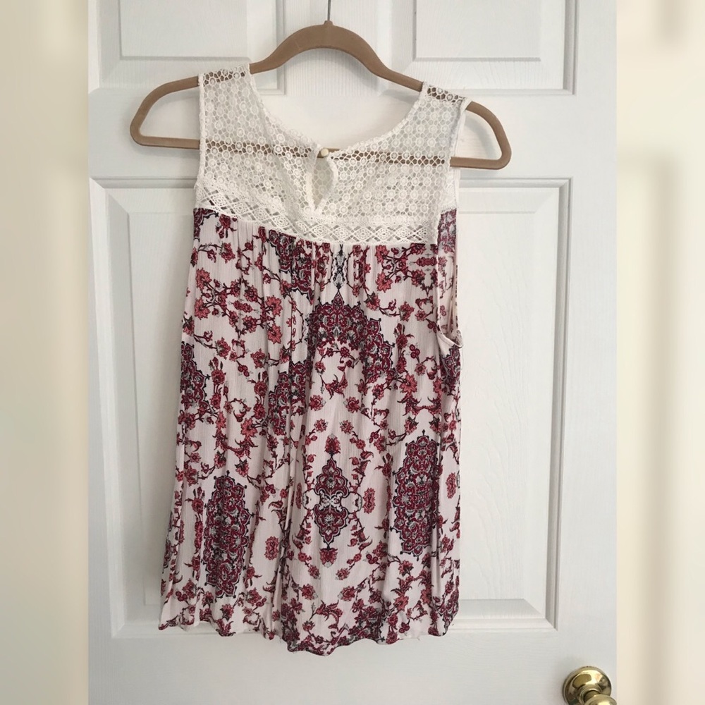 Lace Tank - Picture 2 of 3